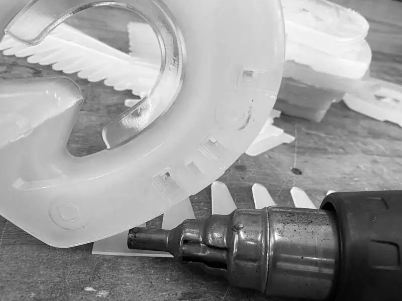 Materiale didattico per la saldatura della plastica e pistola ad aria calda adatta con ugello riduttore