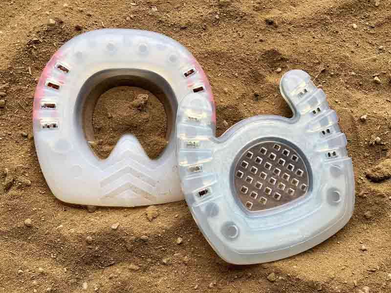 Protezione dello zoccolo-il modello con la punta quadra ed il modello a punta aperta