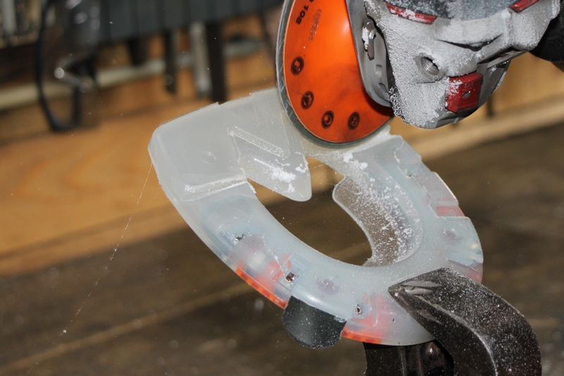 Adding an additional protection against forging to the horseshoe.