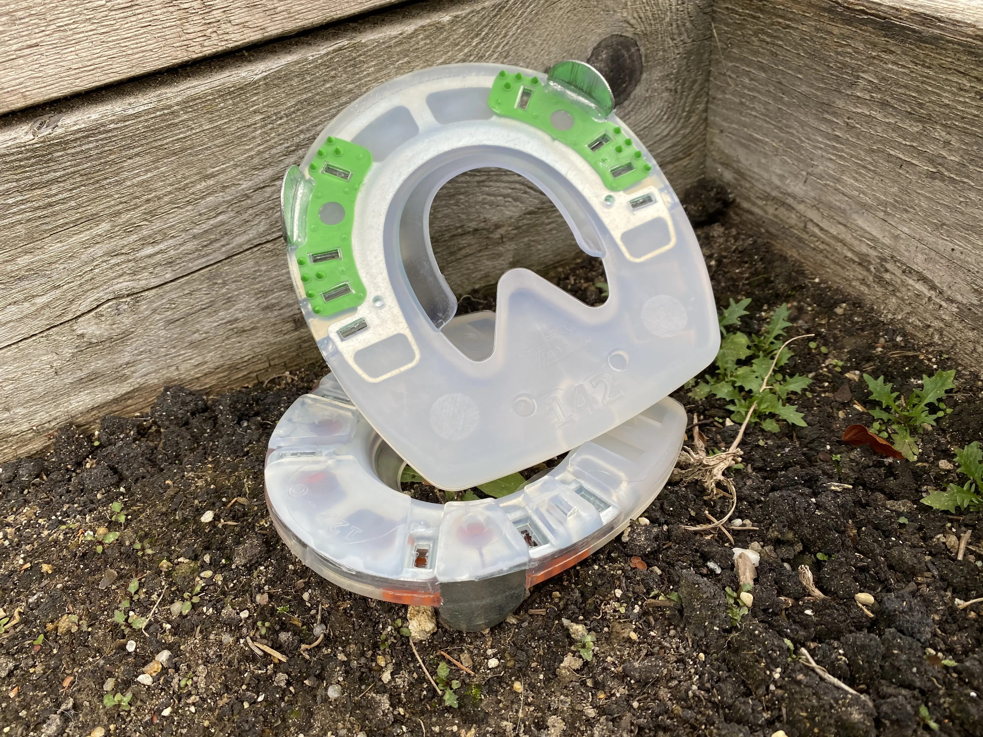A composite horseshoe special model with reinforced steel toe protection in two different plastic hardness options for summer and winter use.