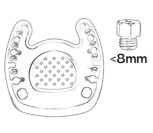 Ferrure ouverte en pince avec crampons antidérapants. Les crampons doivent avoir une hauteur inférieure ou égale à 8mm.