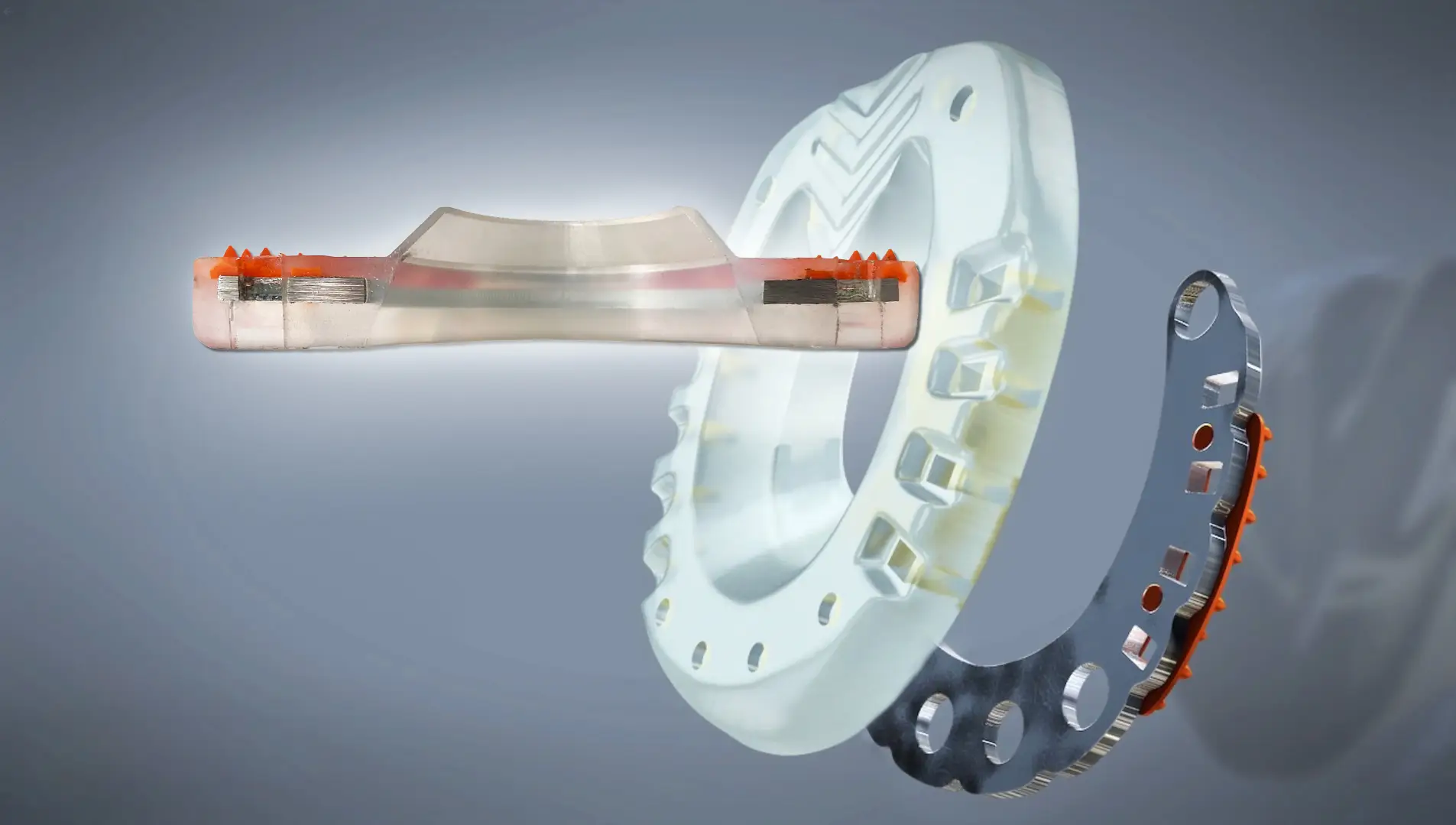 Sezione di una ferratura composita - anima in metallo e rivestimento in plastica